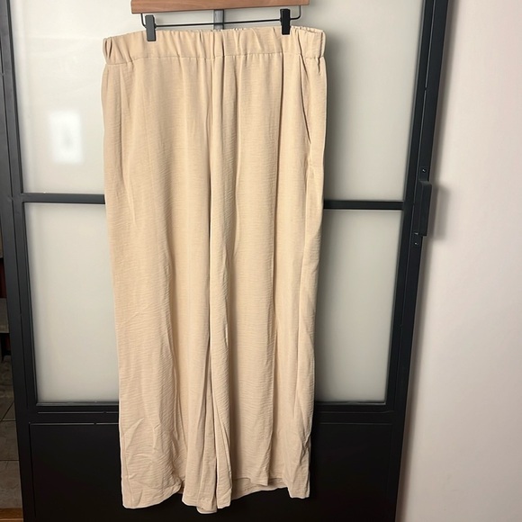 NWT BCBGeneration Wide Leg Palazzo Pants in Tan Size XL - Picture 1 of 9
